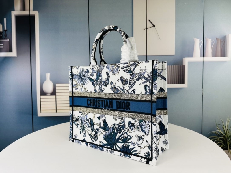 Dior Shopping Bags